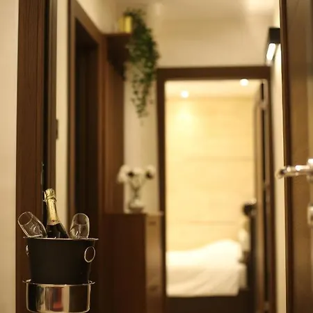 Fine Story Lux - Jacuzzi & Wifi & Netflix & Mini Bar Διαμέρισμα Βελιγράδι